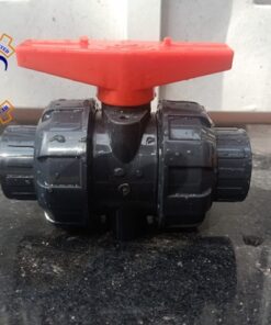 van-bi-nhua-UPVC-rac-co