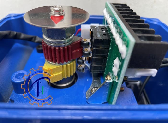 cau-tao-bo-dieu-khien-dien