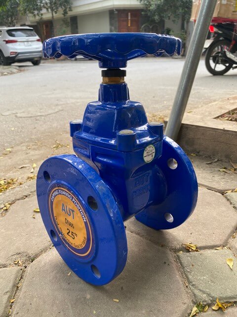 So sánh van cầu và van cổng 11 van-cong-la-gi