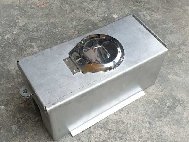 hop-inox-bao-ve-dong-ho