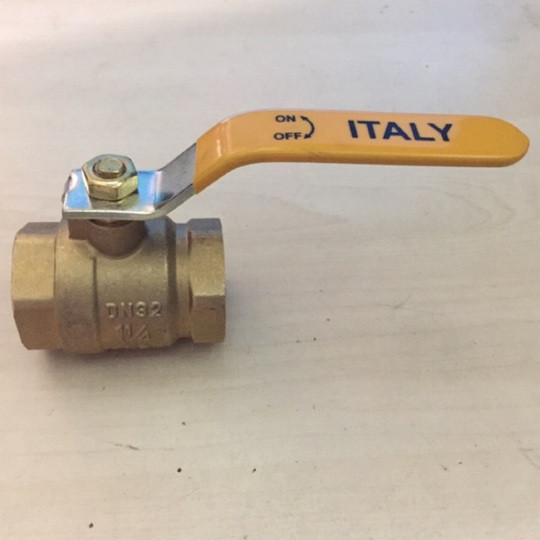 van-bi-dong-tay-gat-ren-trong