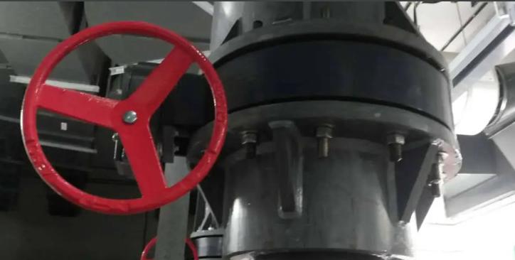 ung-dung-van-buom-nhua-vo-lang