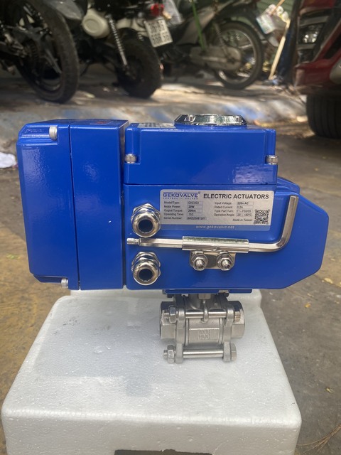 Van-bi-dieu-khien-dong-mo-bang-dien-2-nga