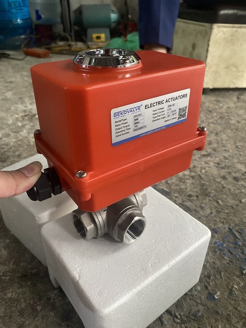 Van-bi-dieu-khien-dong-mo-bang-dien-2