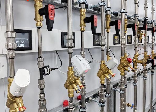 Hệ thông chiller 27 van-can-bang