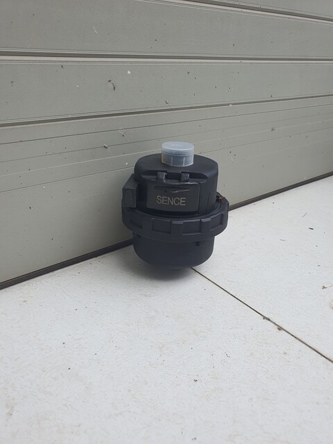 Đồng hồ nước sence DN15 14 đồng hồ chân đứng sence