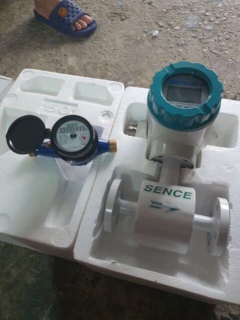 dong-ho-nuoc-lanh-sence