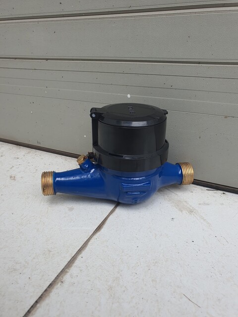 Đồng hồ nước sence DN15 15 dong-ho-nuoc-sence-dn15