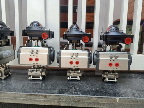 van-bi-inox-dieu-khien-khi-nen-kem-Limit-Switch-box